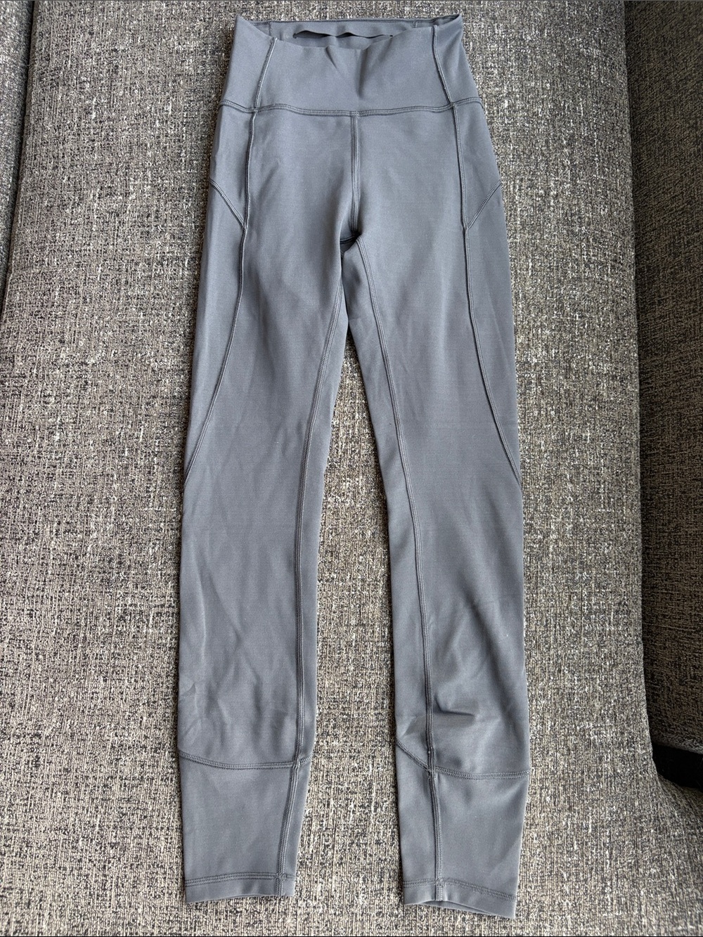 Lululemon In Movement Tight 25" Everlux in Blue Tied Size 2